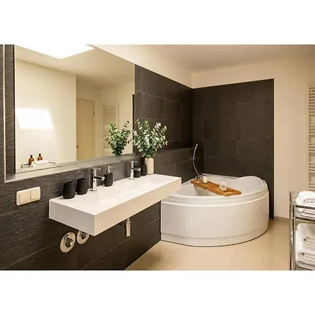 דירה Elbquartier Mit Balkon & Parkplatz In *